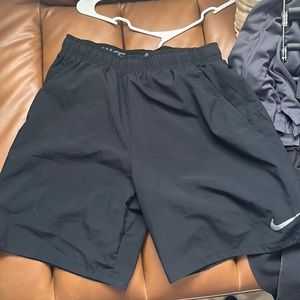 Nike shorts 9in